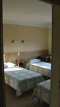 Hotel Ecusson Saint-Hilaire-de-Brethmas