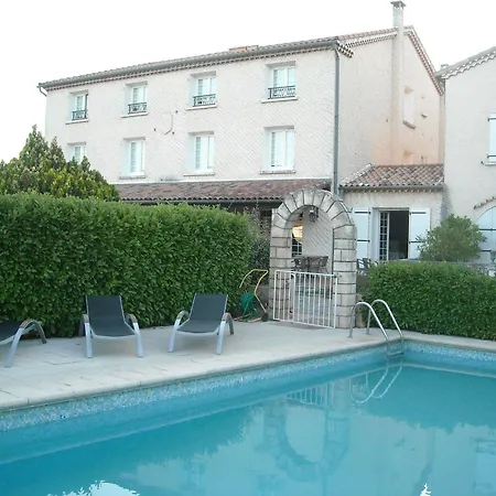 Ecusson Hotel